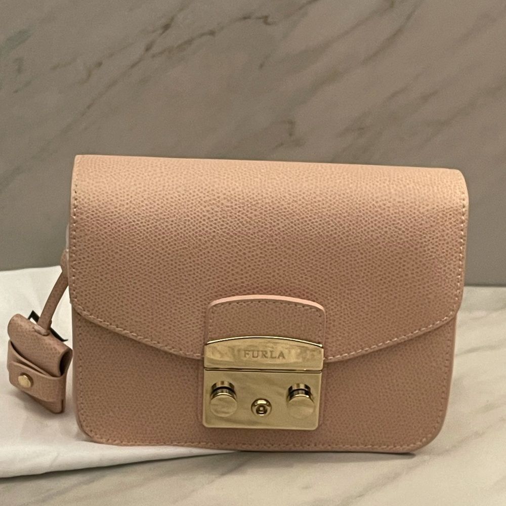Furla Metropolis Mini Crossbody Bag